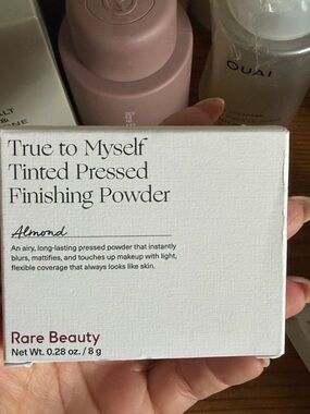 Rare Beauty Tinted Pressed Finishing Powder - Almond (Cream Tone)